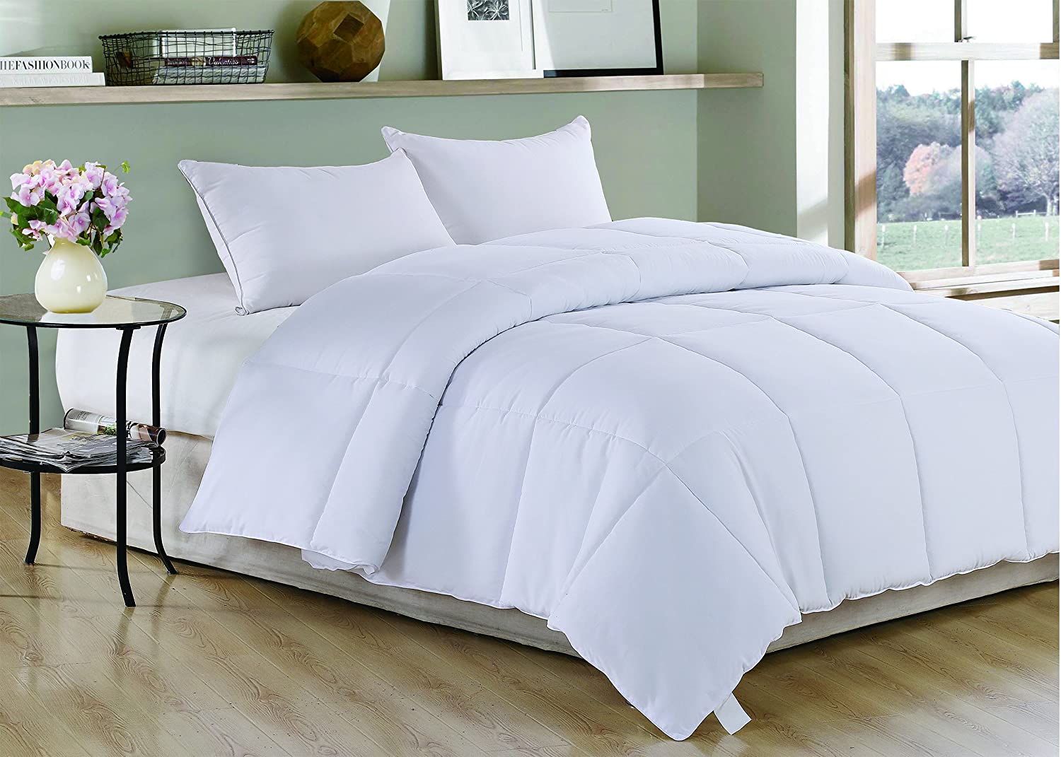 White Medium Weight Hypoallergenic Twin Down Alternative Comforter Duvet insert