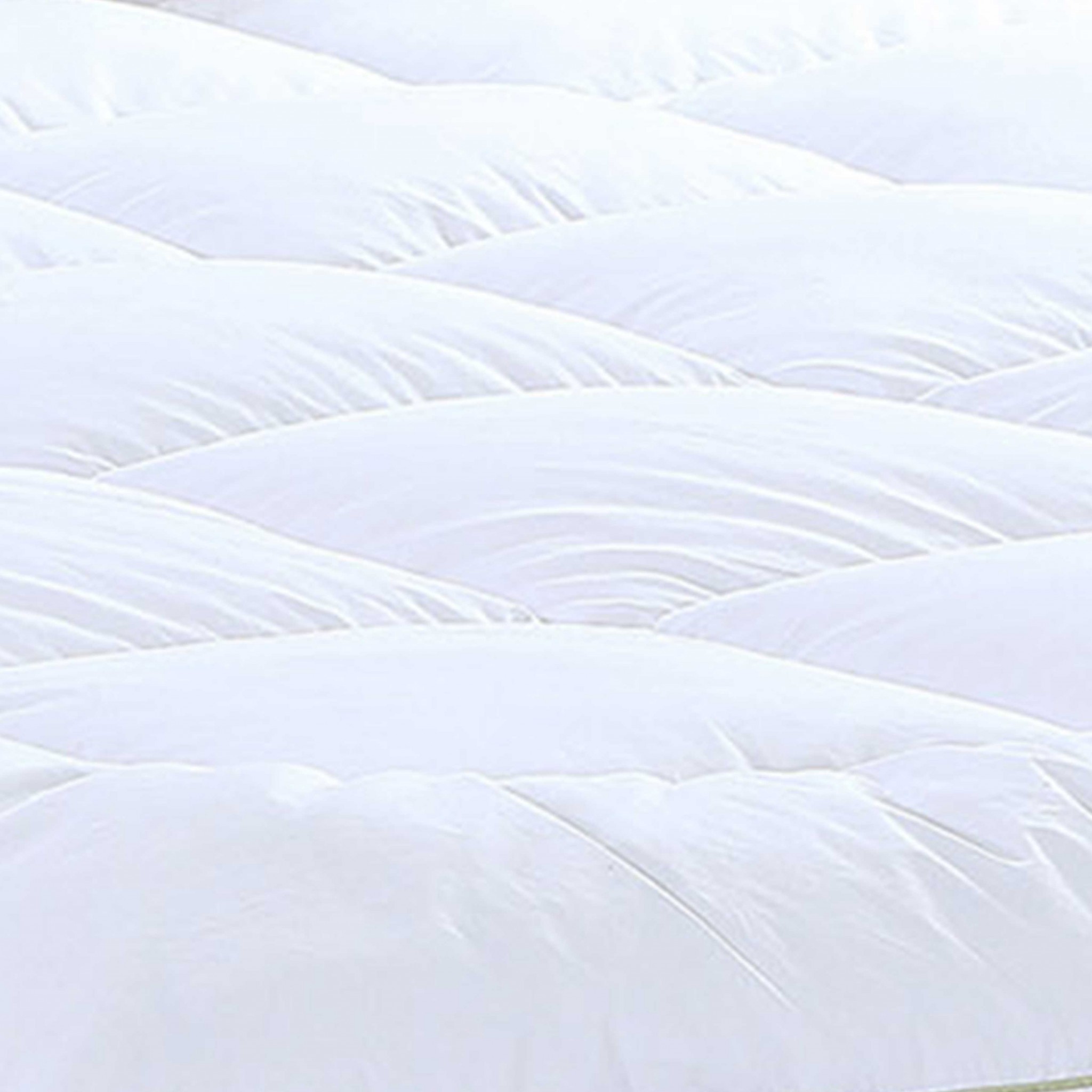 18" Square Quilted Accent King Piping Mattress Pad With Fitted Cover
