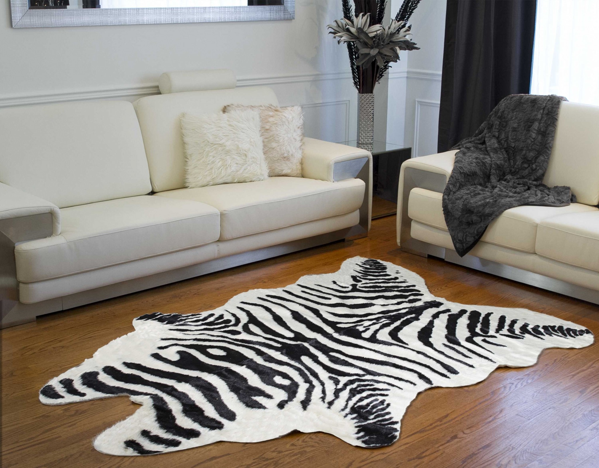 5" X 7" Black and White Faux Cowhide Zebra Print Area Rug