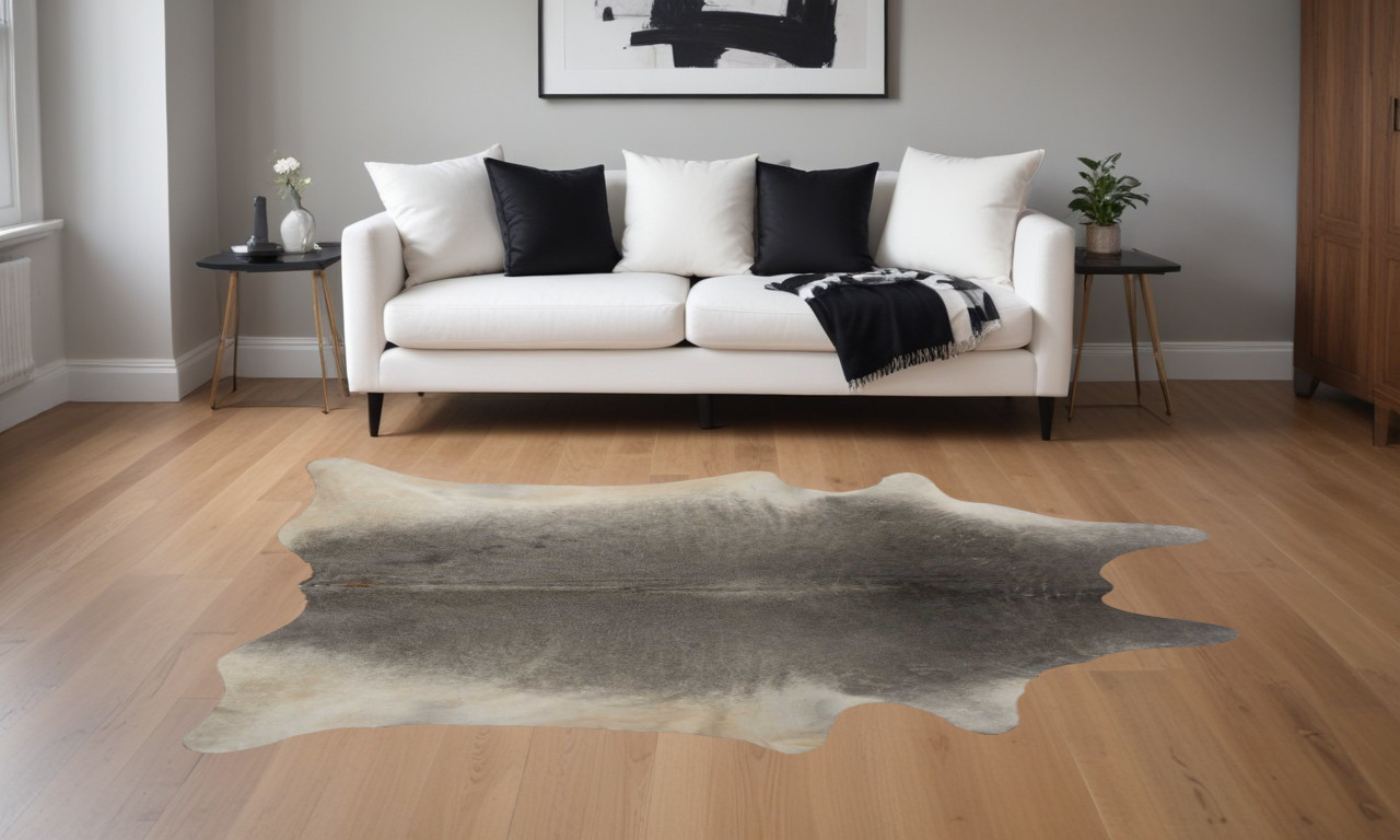 5' X 7' Gray Cowhide Area Rug-317304-1