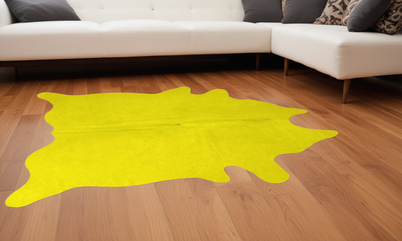5' X 7' Yellow Cowhide Area Rug-317336-1