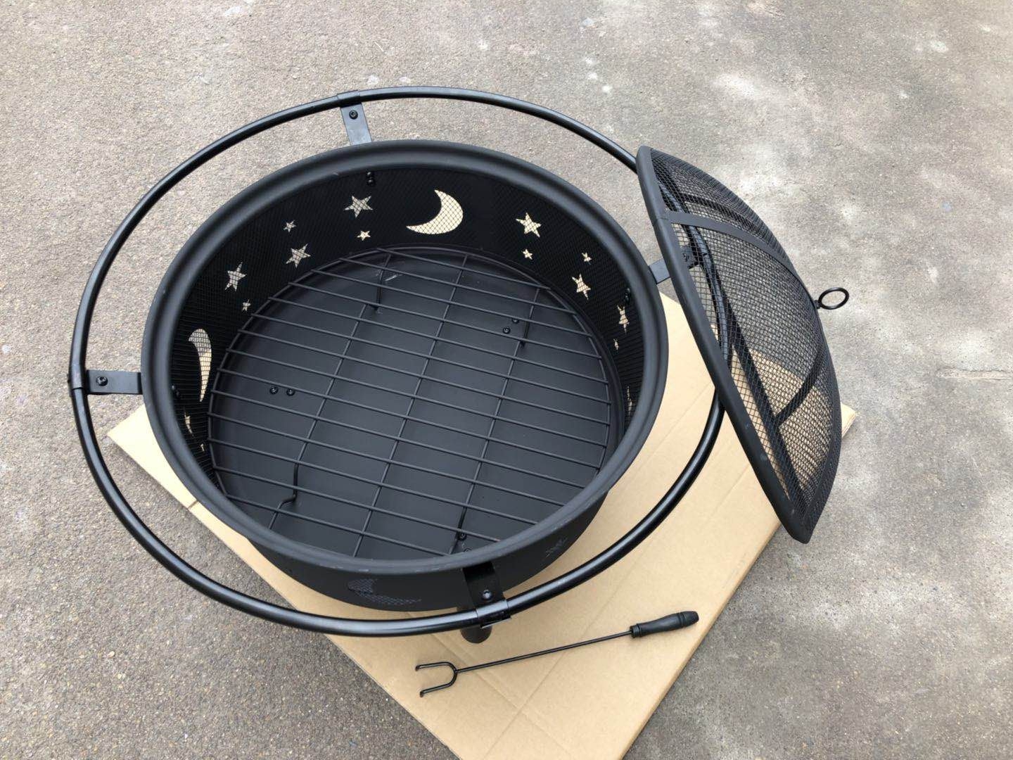 30" Wood Burning Fire Pit with Charcoal Grill and Spark Screen