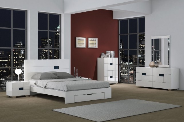 72" X 85" X 43" 4pc California King Modern White High Gloss Bedrooom Set