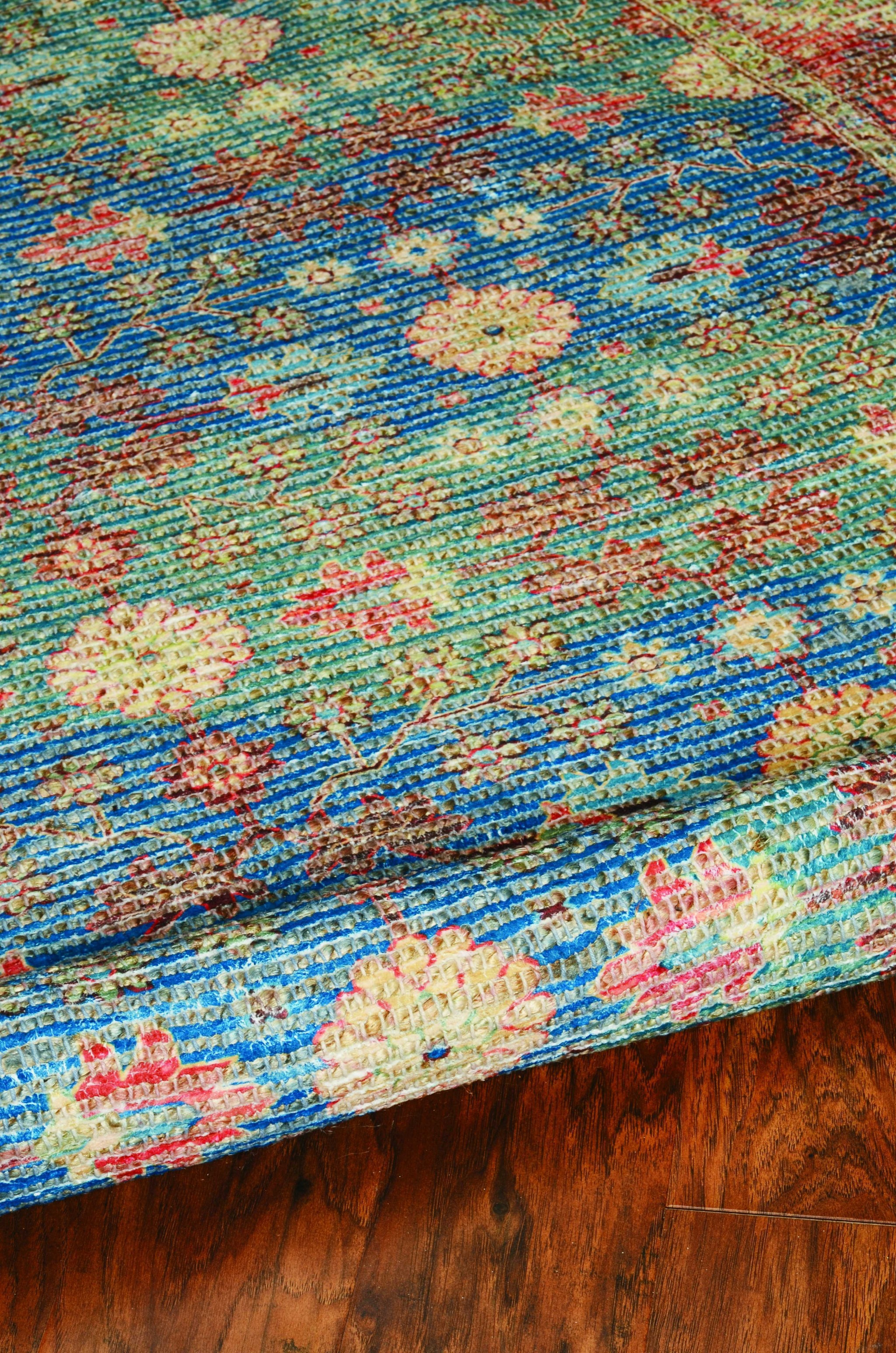 5" X 7" Blue and Red Floral Medallion Hand Woven Area Rug