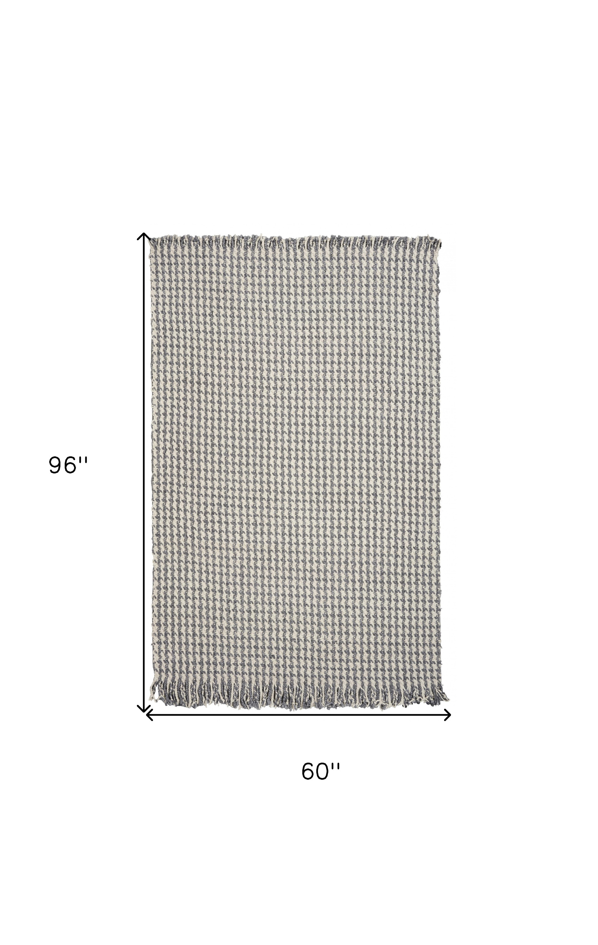 5" X 8" Ivory Or Grey Plaid Knitted Wool Indoor Area Rug With Fringe