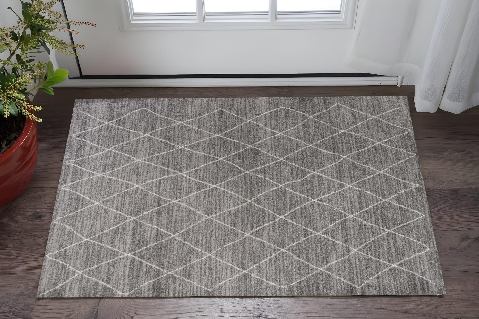 3' X 5' Grey Diamond Pattern Area Rug-353763-1