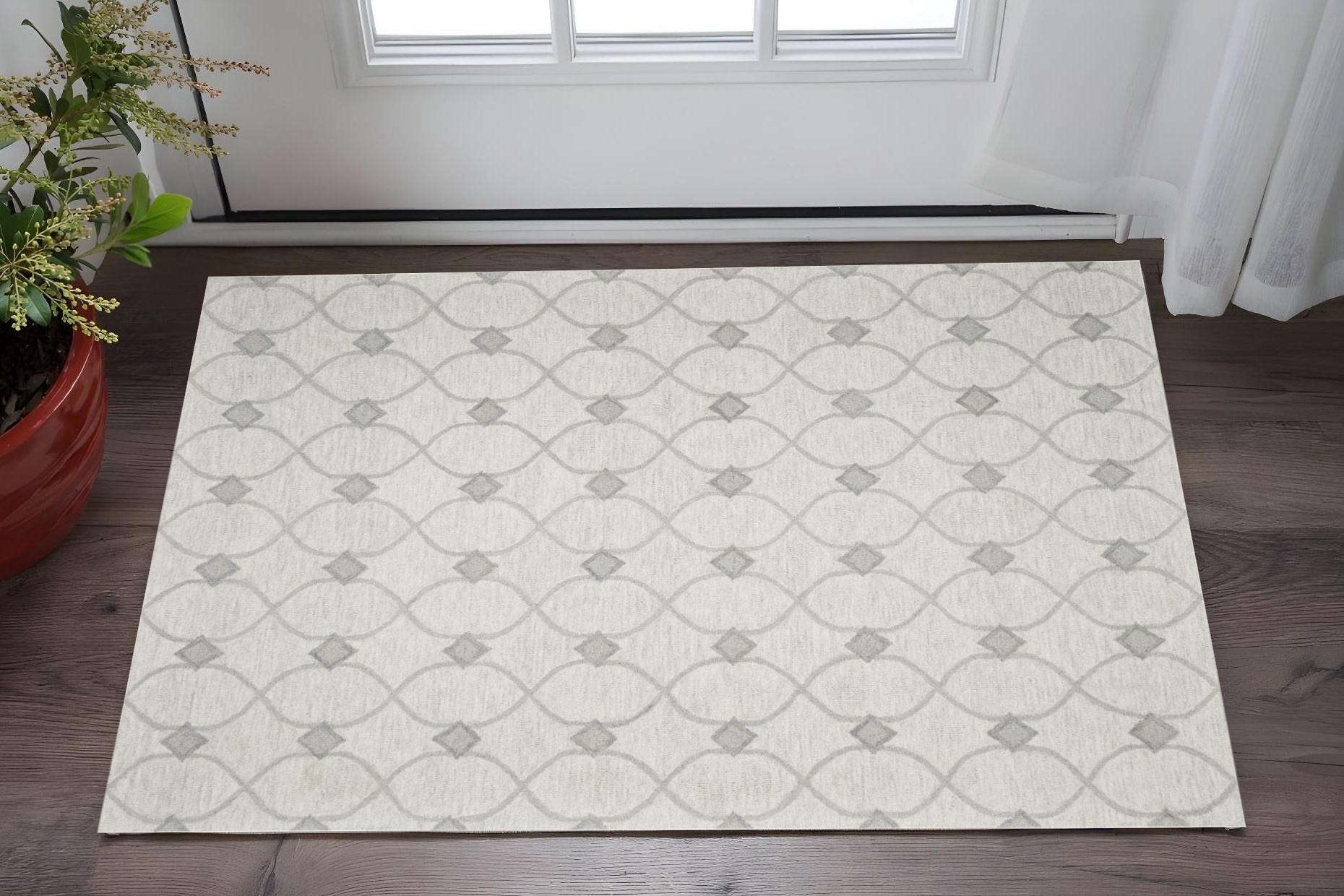 3' X 5' Ivory And Gray Wool Ogee Hand Tufted Area Rug-353802-1