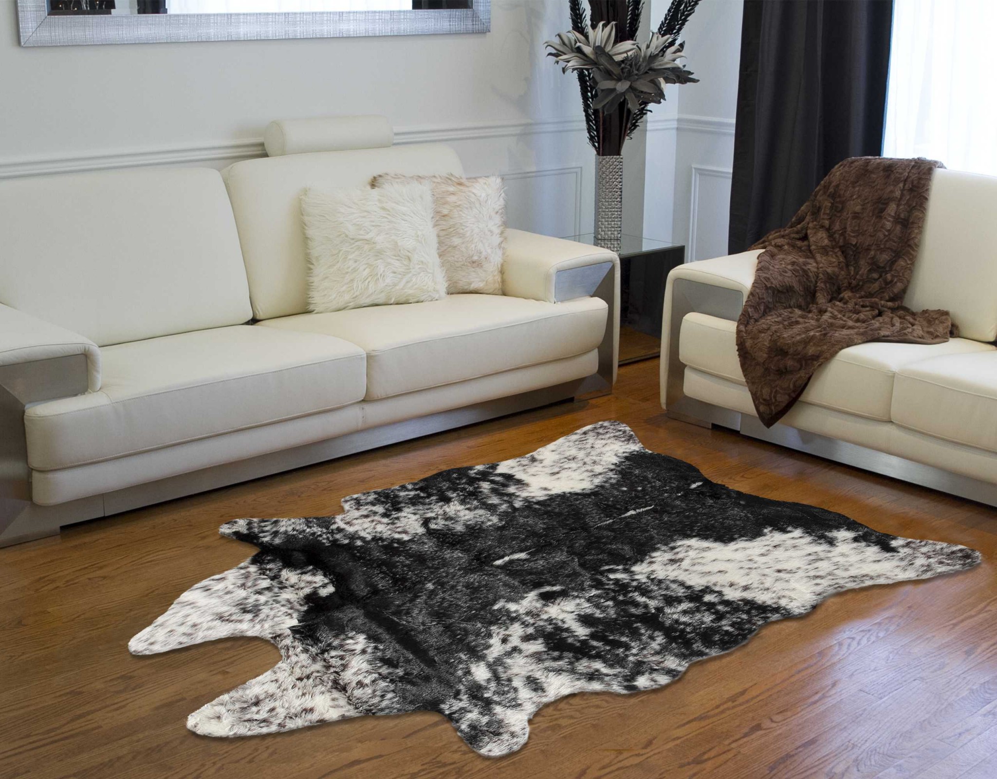 0.8" x 90" x 63" Acrylic Plush, Polyester S&P Black White Rug