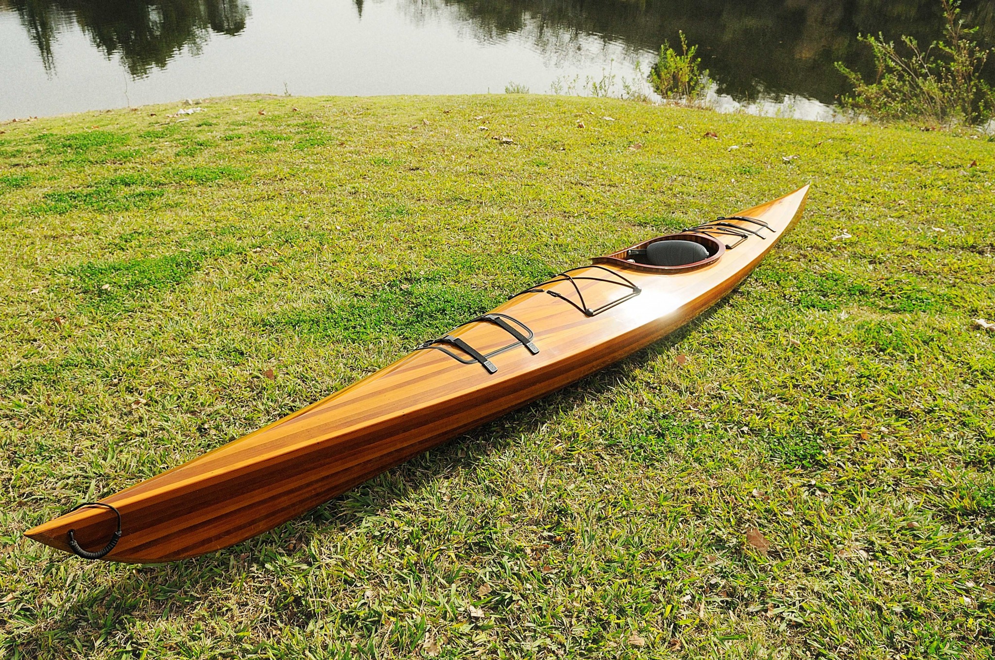 23" x 206" x 13" Wooden Kayak 1 person