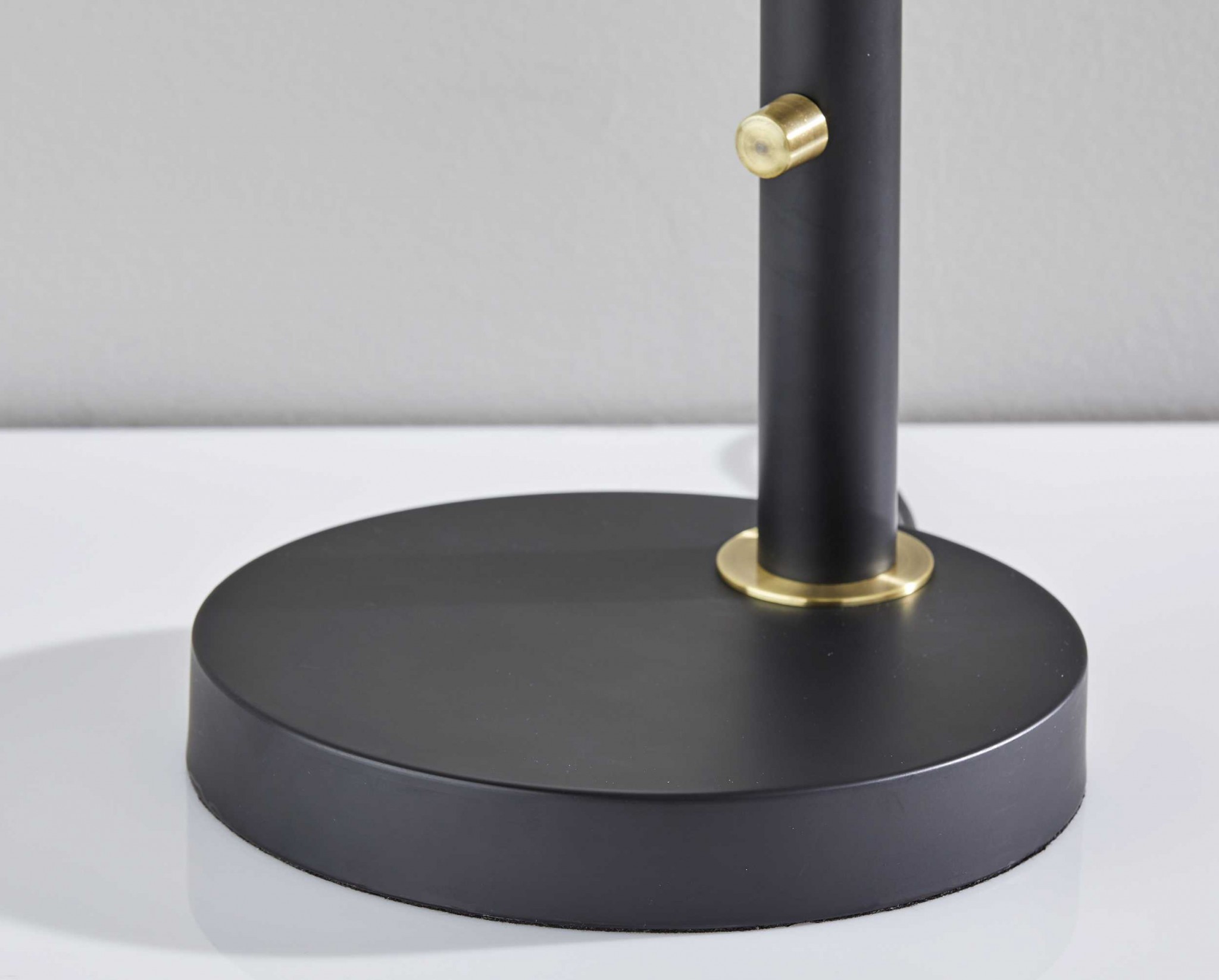 8" X 36.5" X 31.75" Black Metal Adjustable Desk Lamp