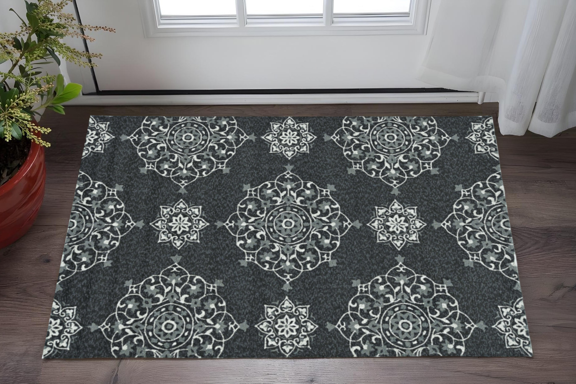 2' X 3' Charcoal Polypropylene Accent Rug-374702-1