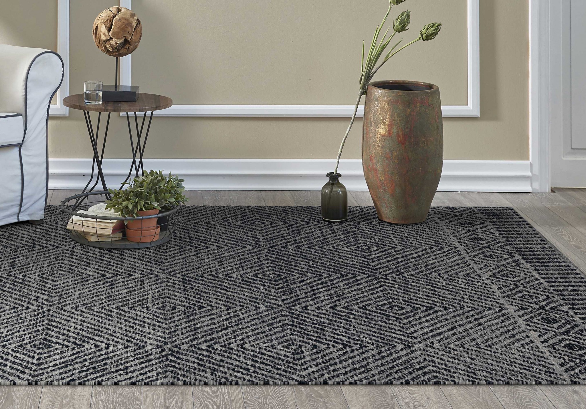 96 X 132 Grey Or  Black Wool Rug-374737-1