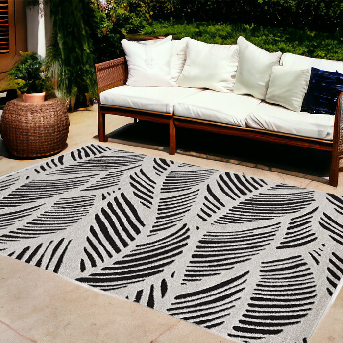 8'X11' Black White Machine Woven Uv Treated Tropical Palm Leaves Indoor Outdoor Area Rug-375012-1