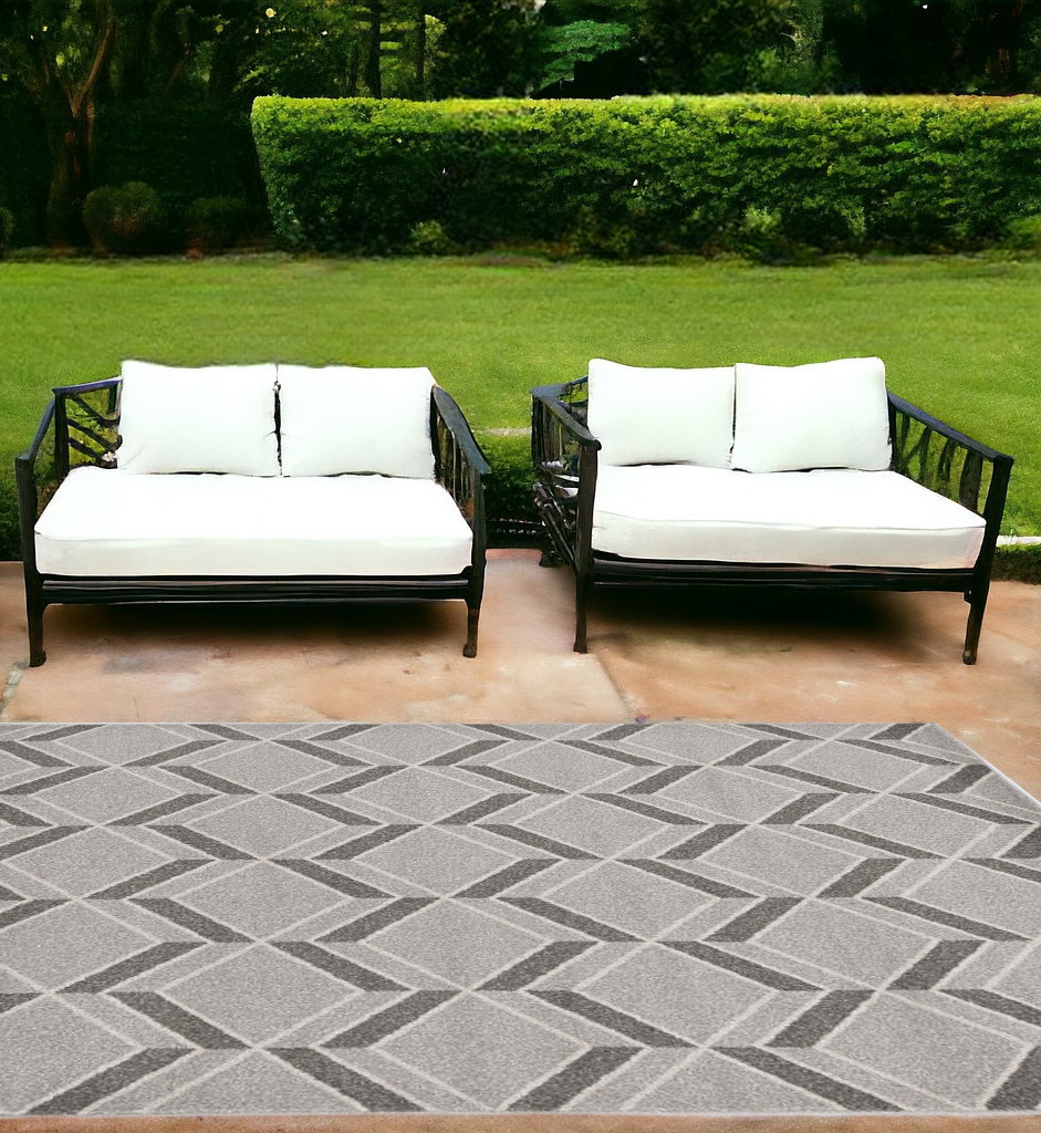7' X 10' Gray Geometric Indoor Outdoor Area Rug-375021-1