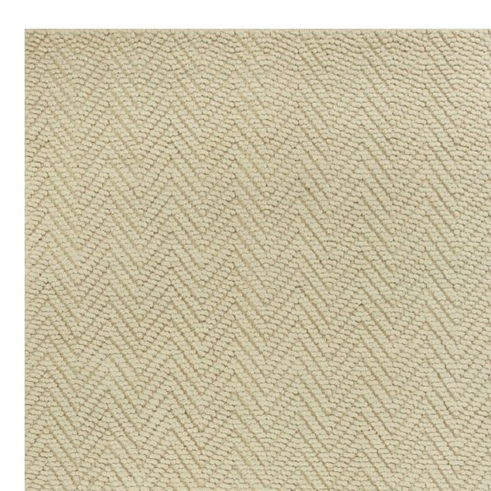 7" X 10" Ivory Chevron Hand Woven Area Rug