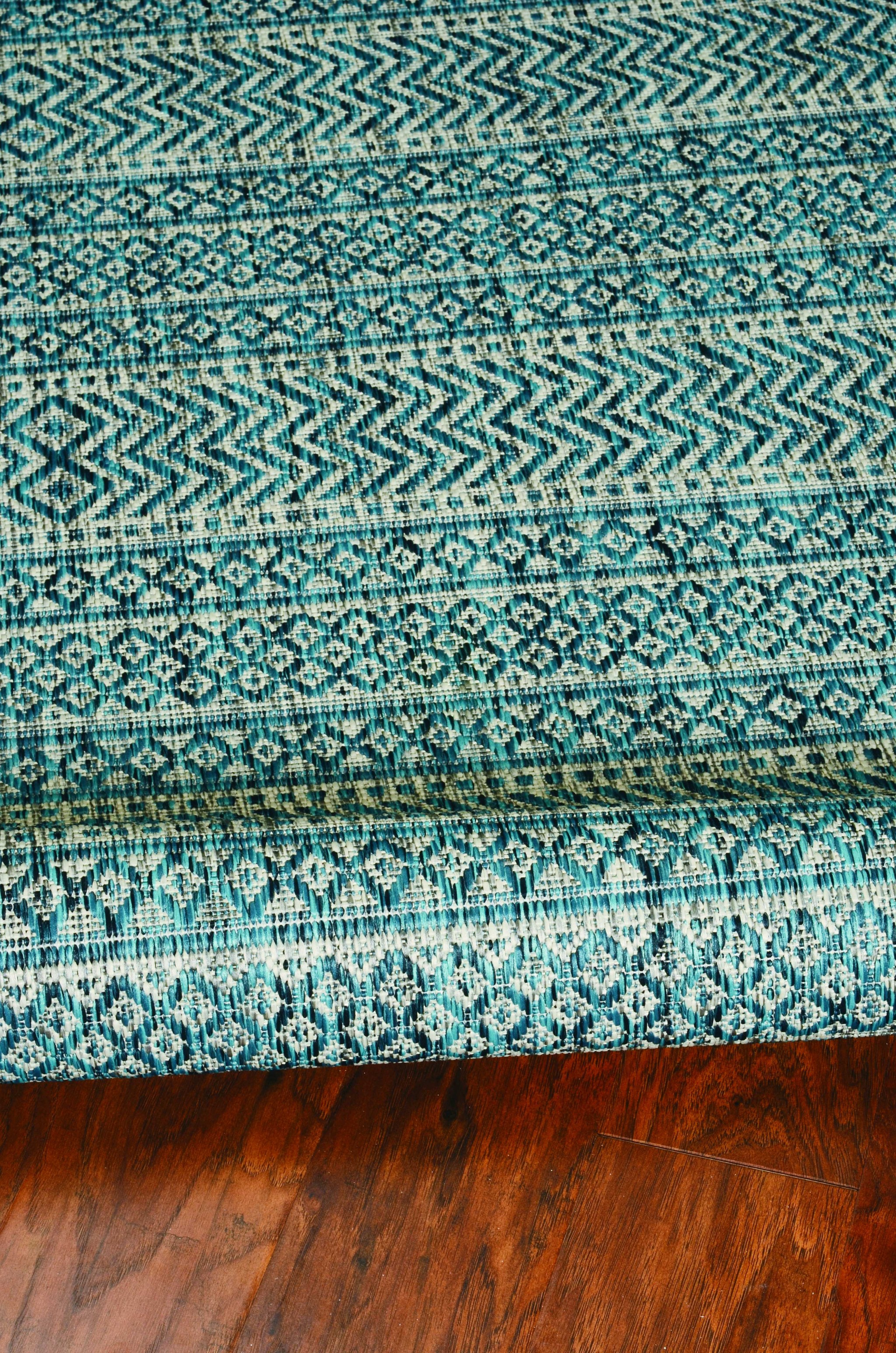 3" X 4" Teal Polypropylene Area Rug