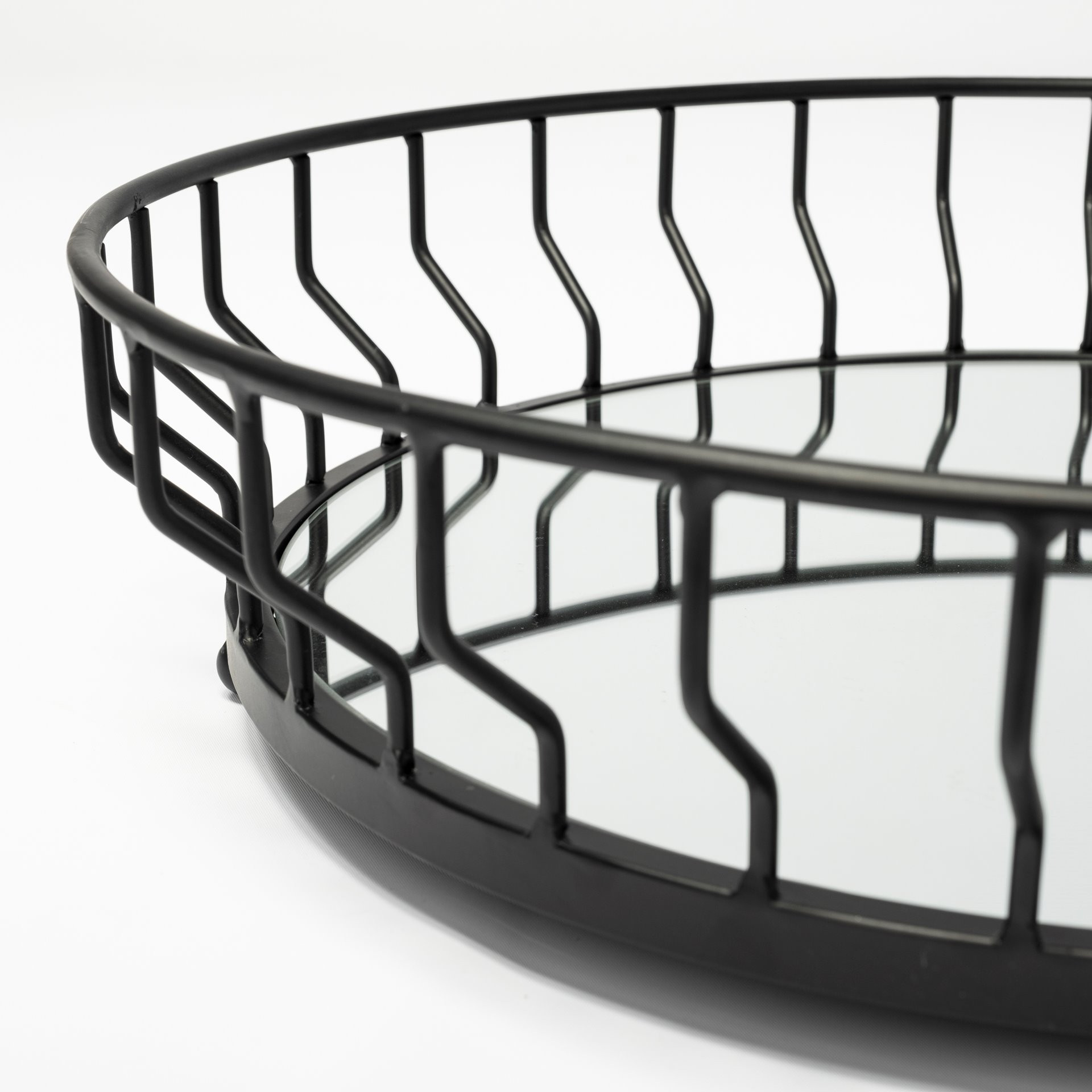 20" Matte Black Metal With Mirrored Glass Bottom Round Tray