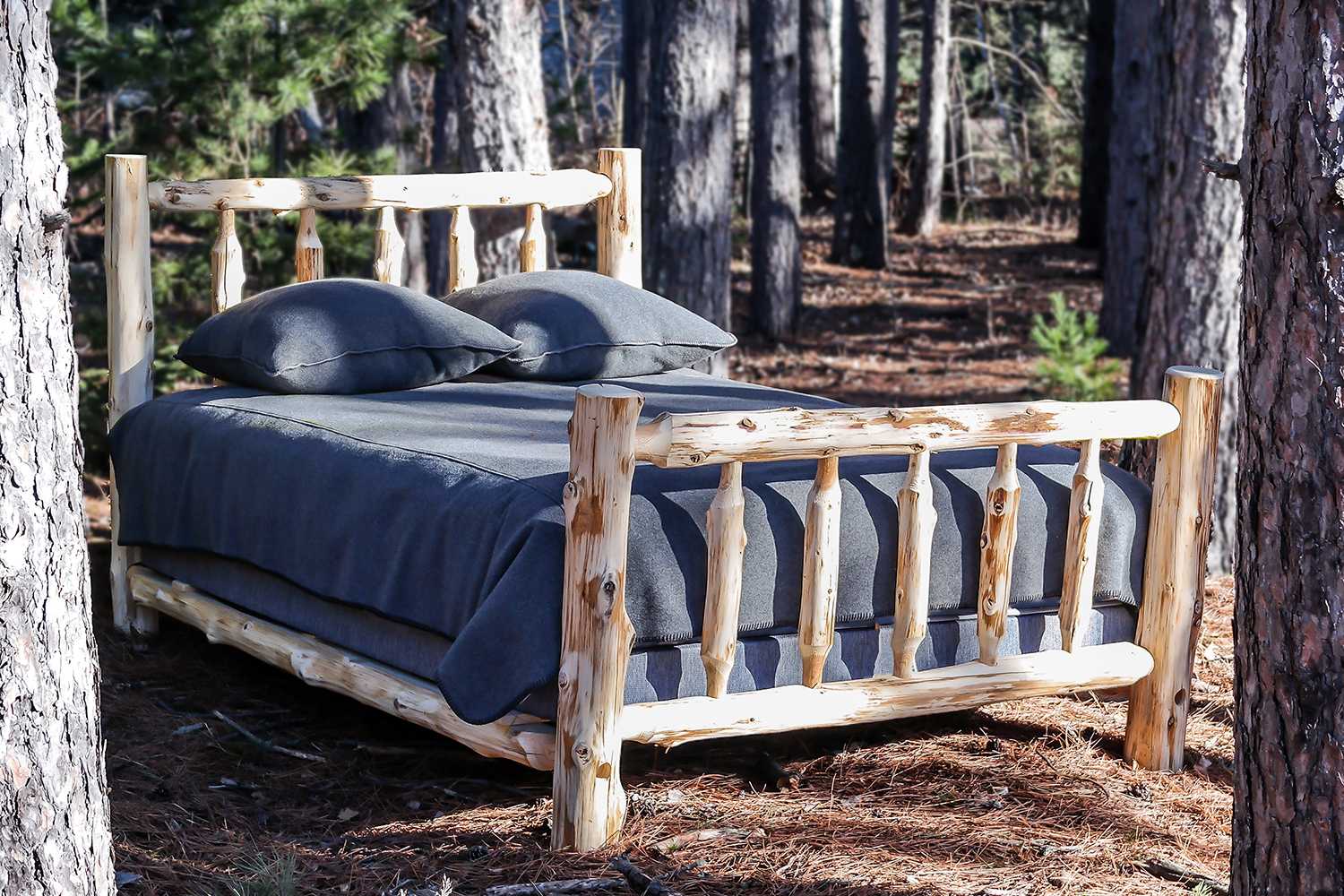 Rustic and Natural Cedar Queen Traditional Log Bed