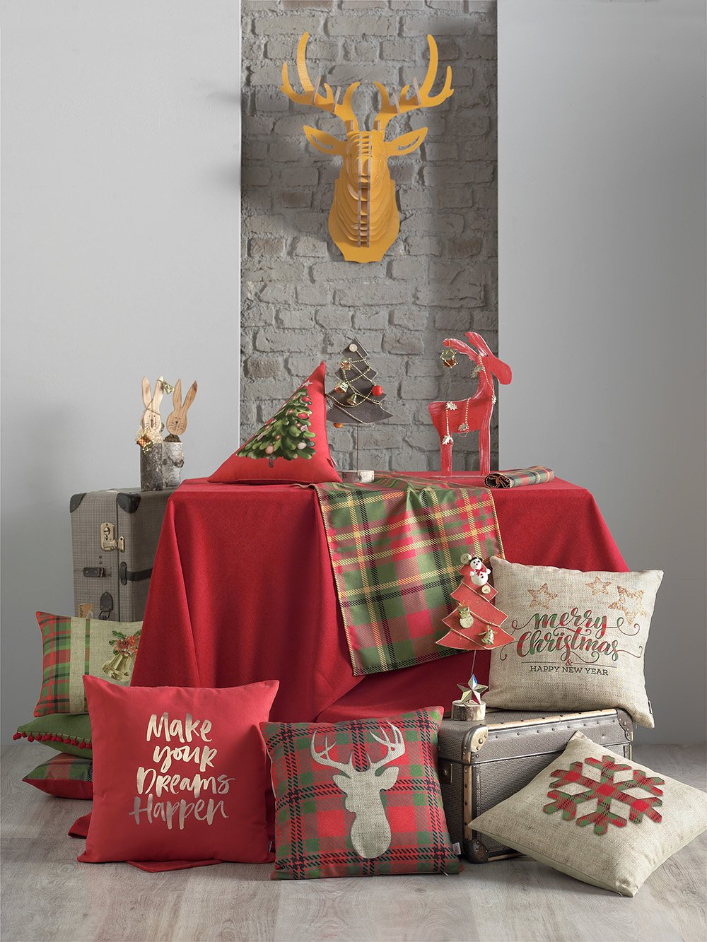 70" Merry Christmas Rectangle Tablecloth in Red