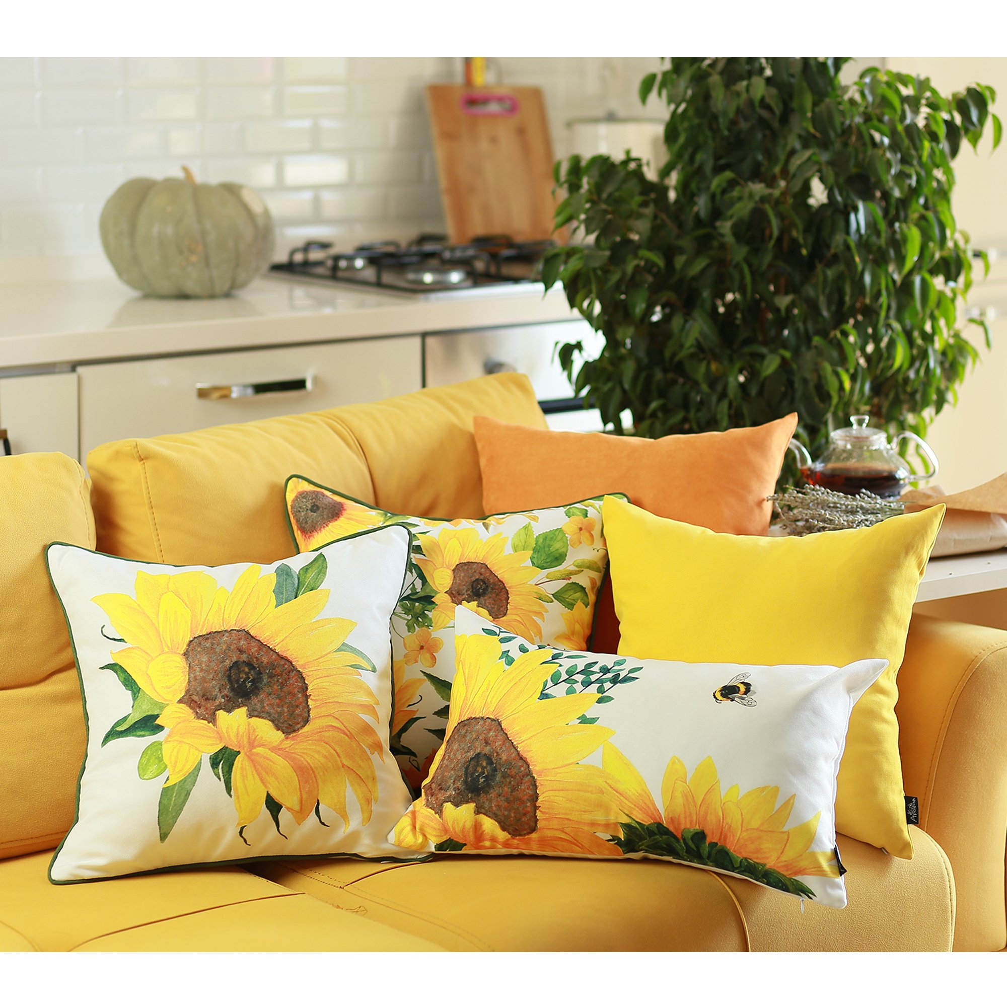 Set of 2 20" Sunflower Bee Lumbar Pillow Cover in Multicolor