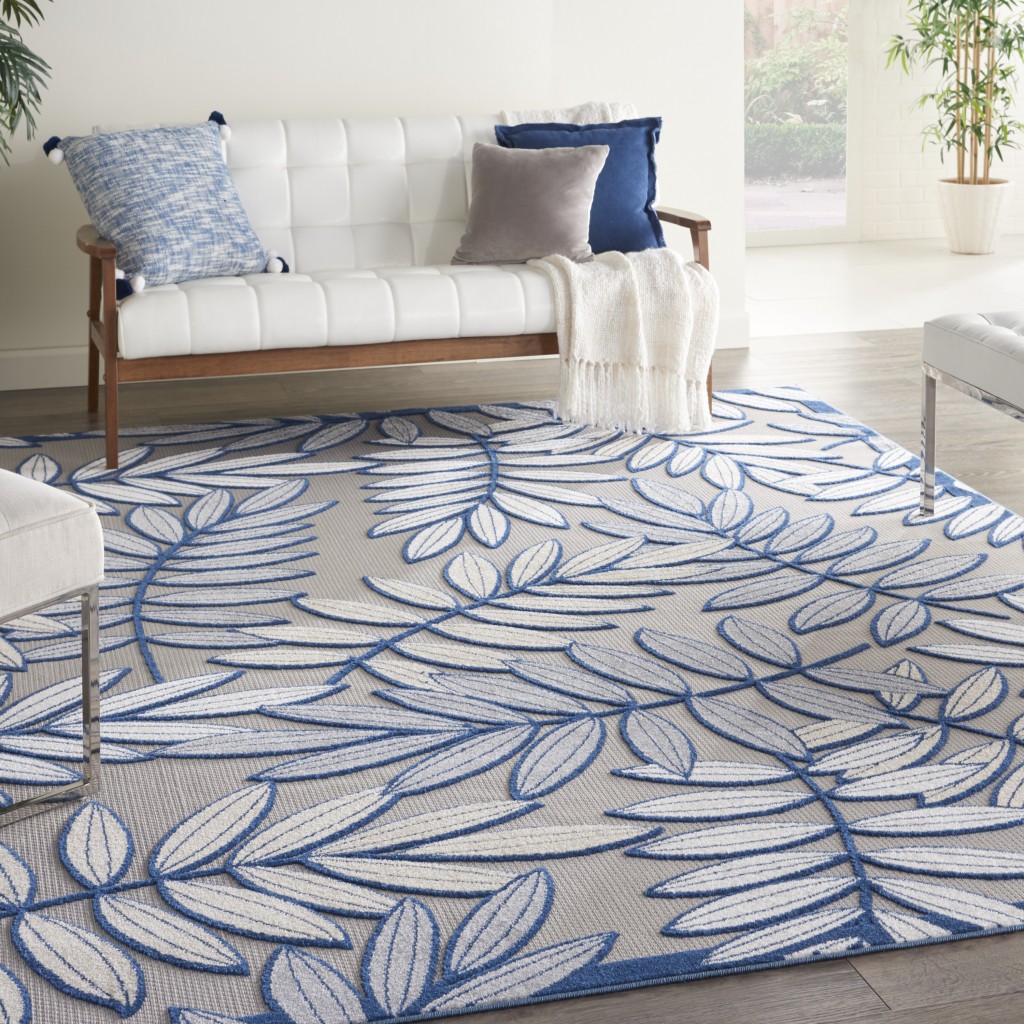 7' X 10' Ivory And Blue Floral Indoor Outdoor Area Rug-384885-1