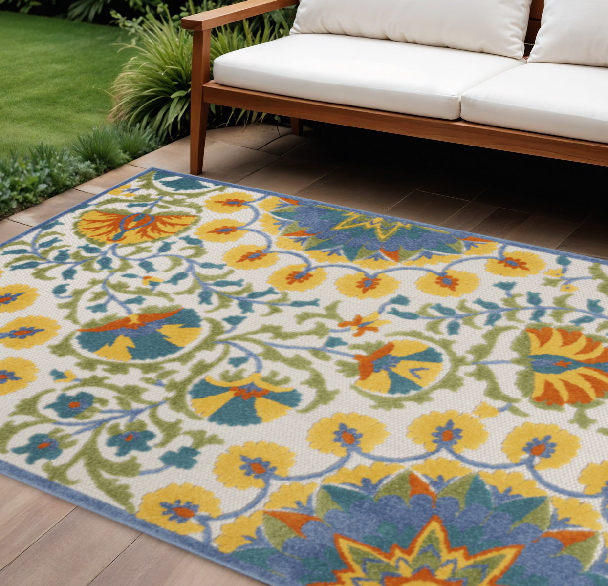 7' X 10' Ivory And Blue Floral Indoor Outdoor Area Rug-385065-1