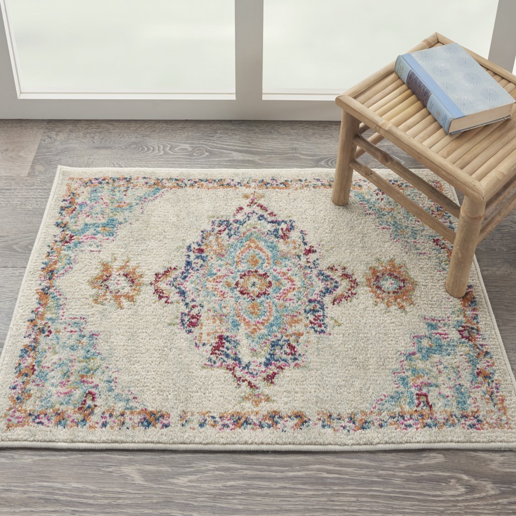 2 x 3 Gray Distressed Medallion Scatter Rug