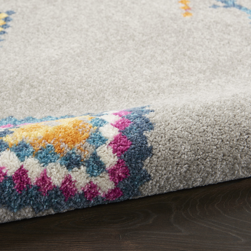 2" X 3" Gray Geometric Berber Area Rug