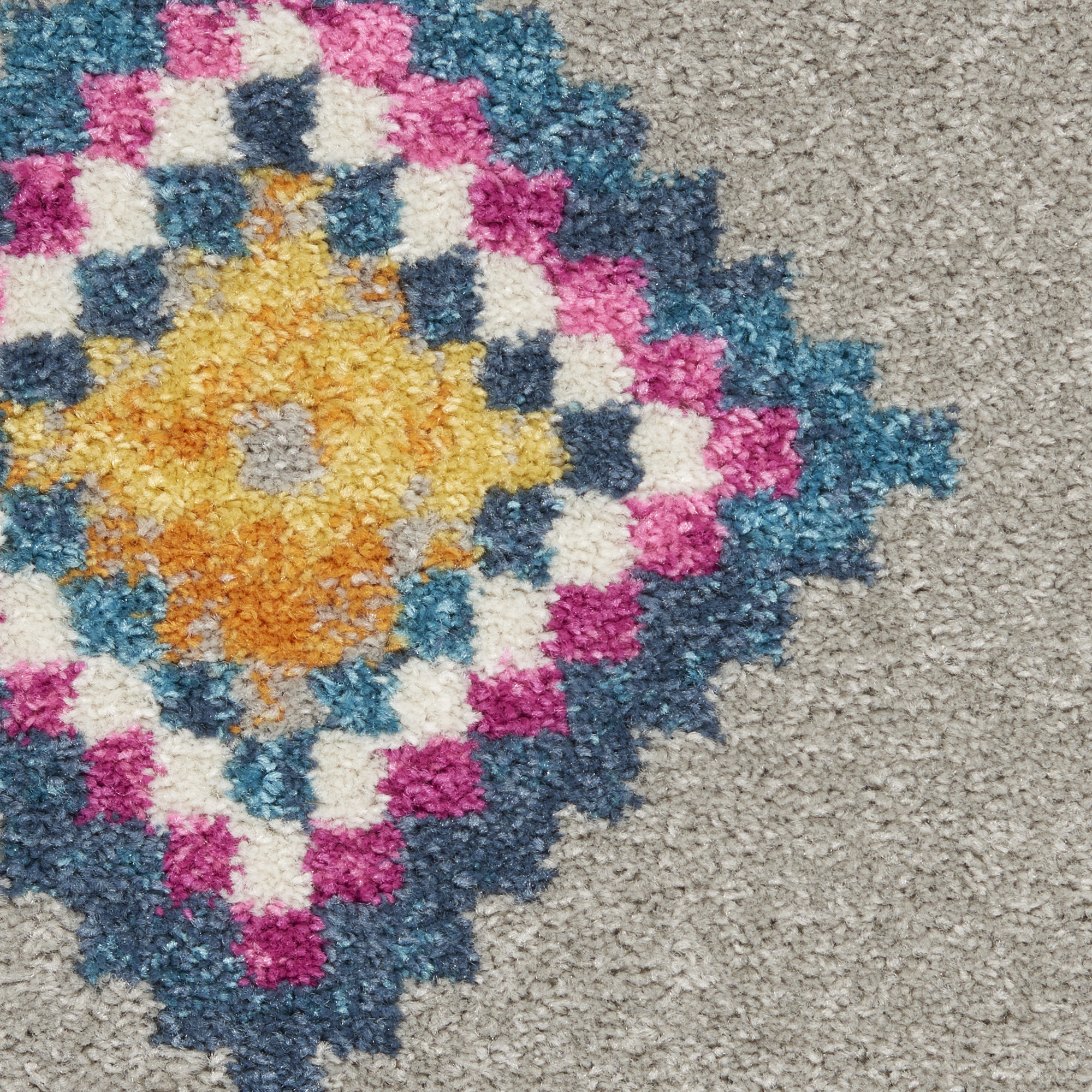 2" X 3" Gray Geometric Berber Area Rug