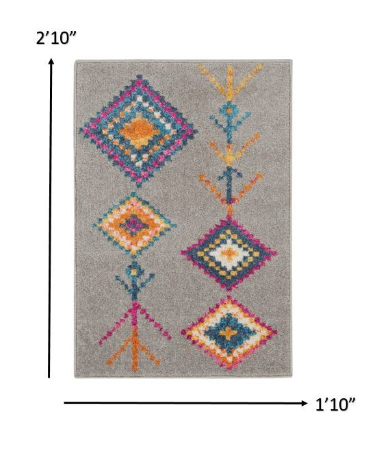 2" X 3" Gray Geometric Berber Area Rug