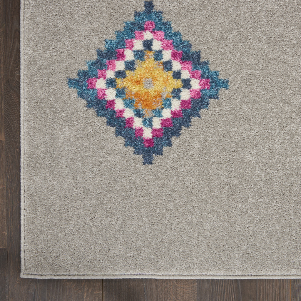 5" X 7" Gray Geometric Berber Area Rug