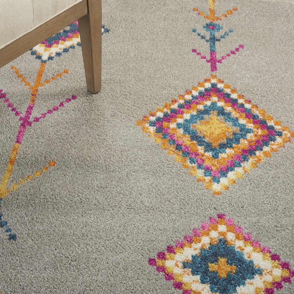 5" X 7" Gray Geometric Berber Area Rug