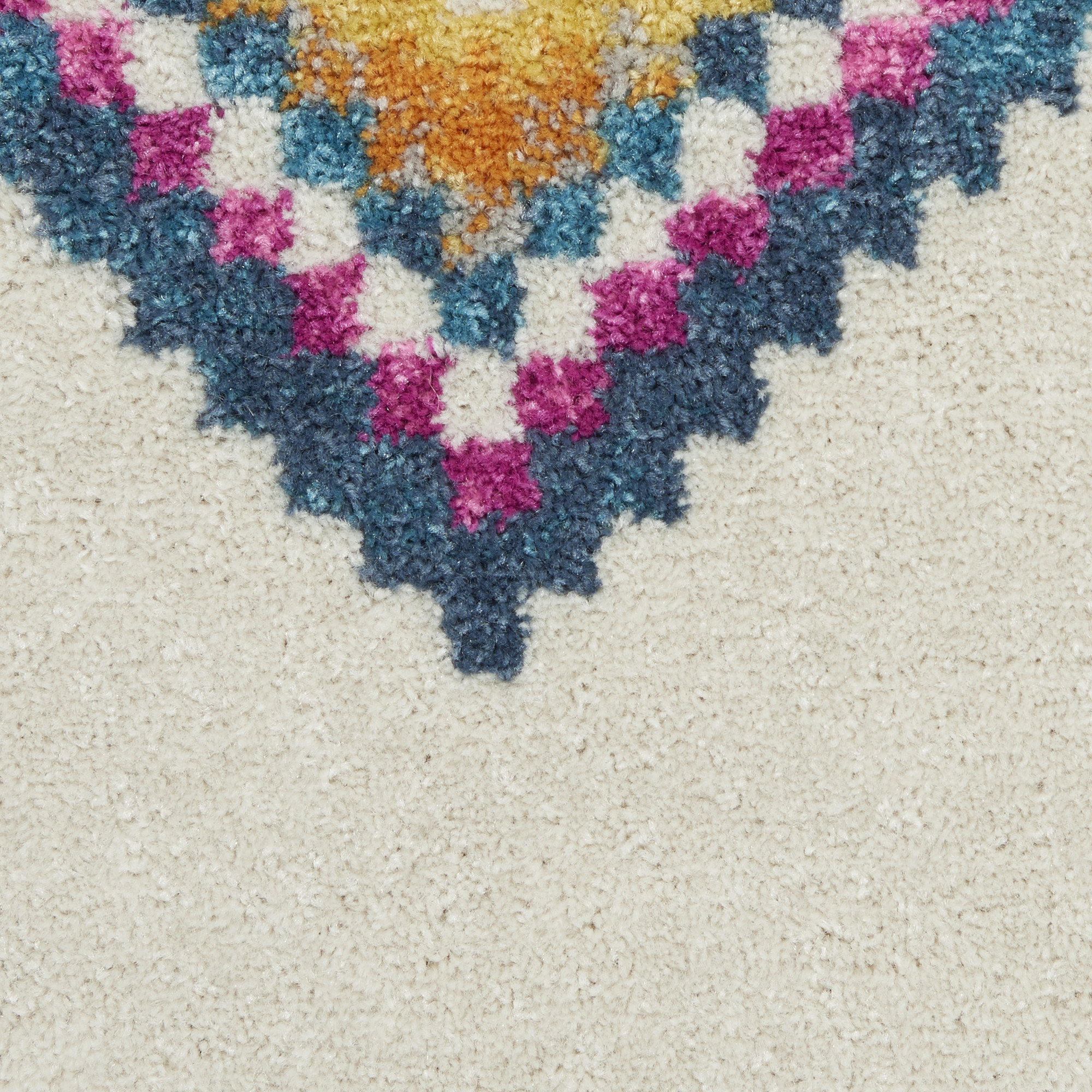 5" X 7" Ivory Geometric Berber Area Rug