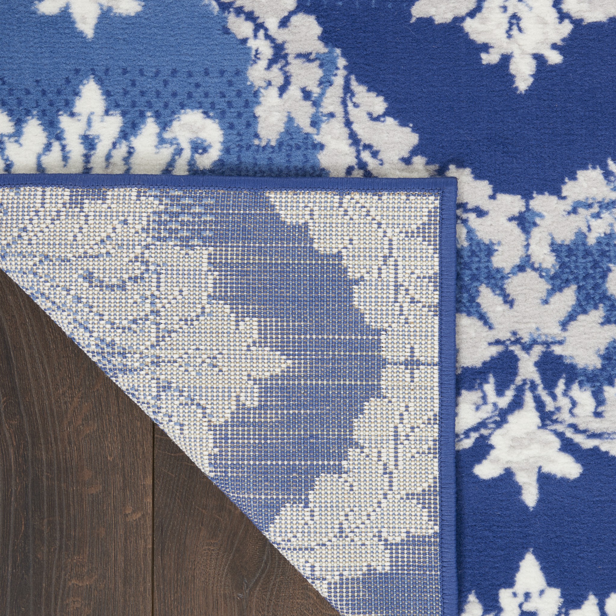 4 X 6 Blue And Ivory Damask Area Rug