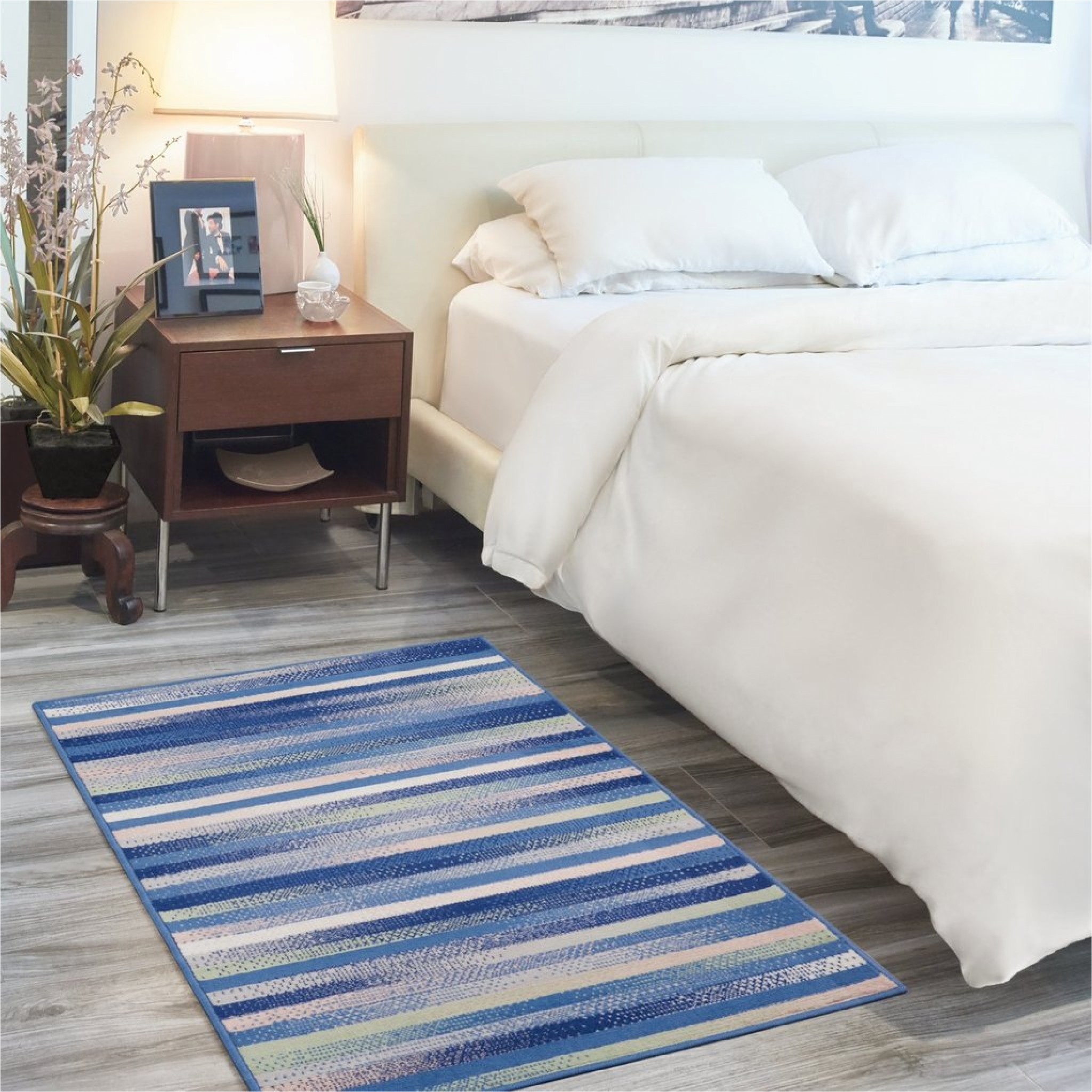 6" X 9" Blue And White Striped Dhurrie Area Rug