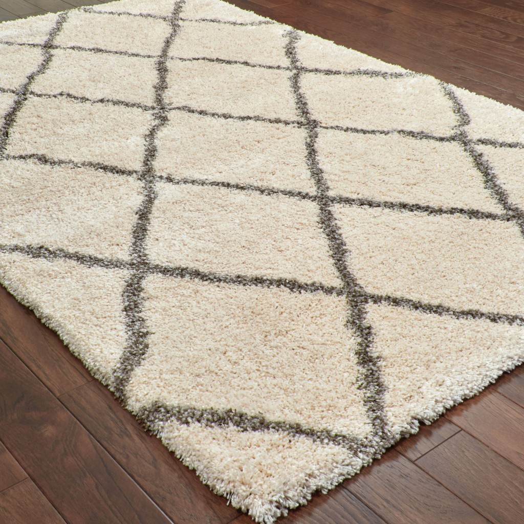 8" X 11" Ivory And Gray Geometric Lattice Area Rug