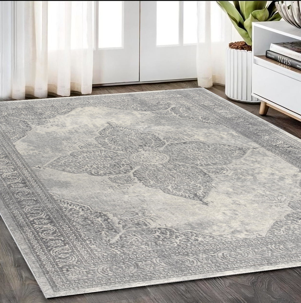 5’ X 8’ Gray Distressed Medallion Area Rug-390086-1