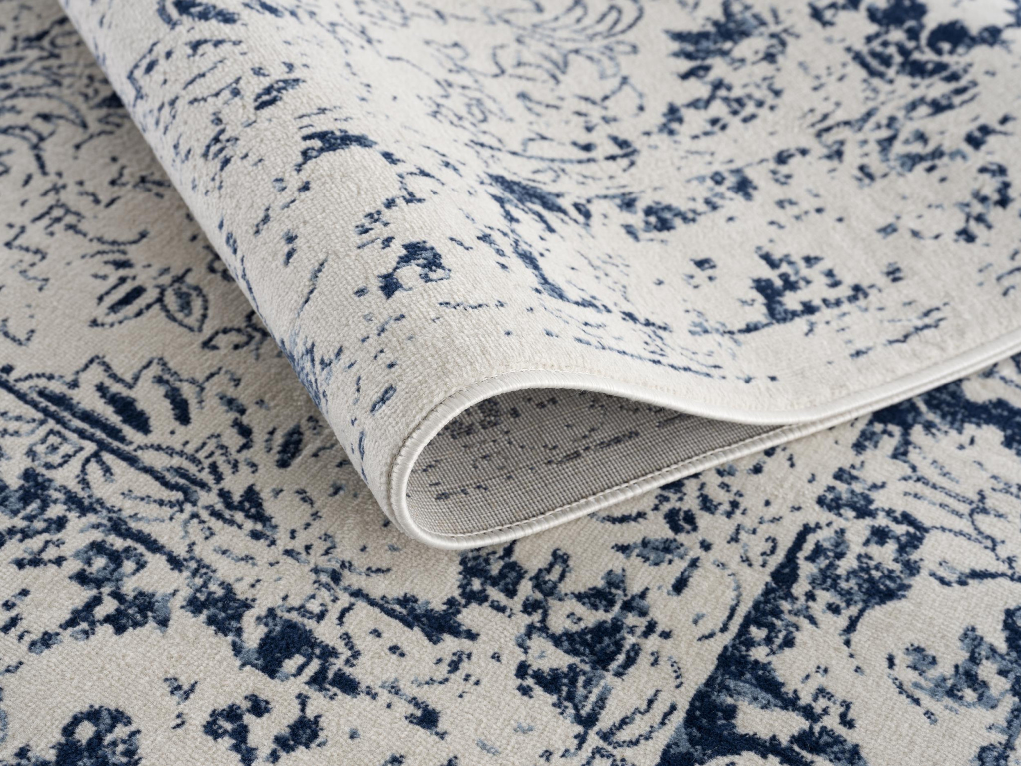 8" X 11" Navy Blue Distressed Floral Area Rug
