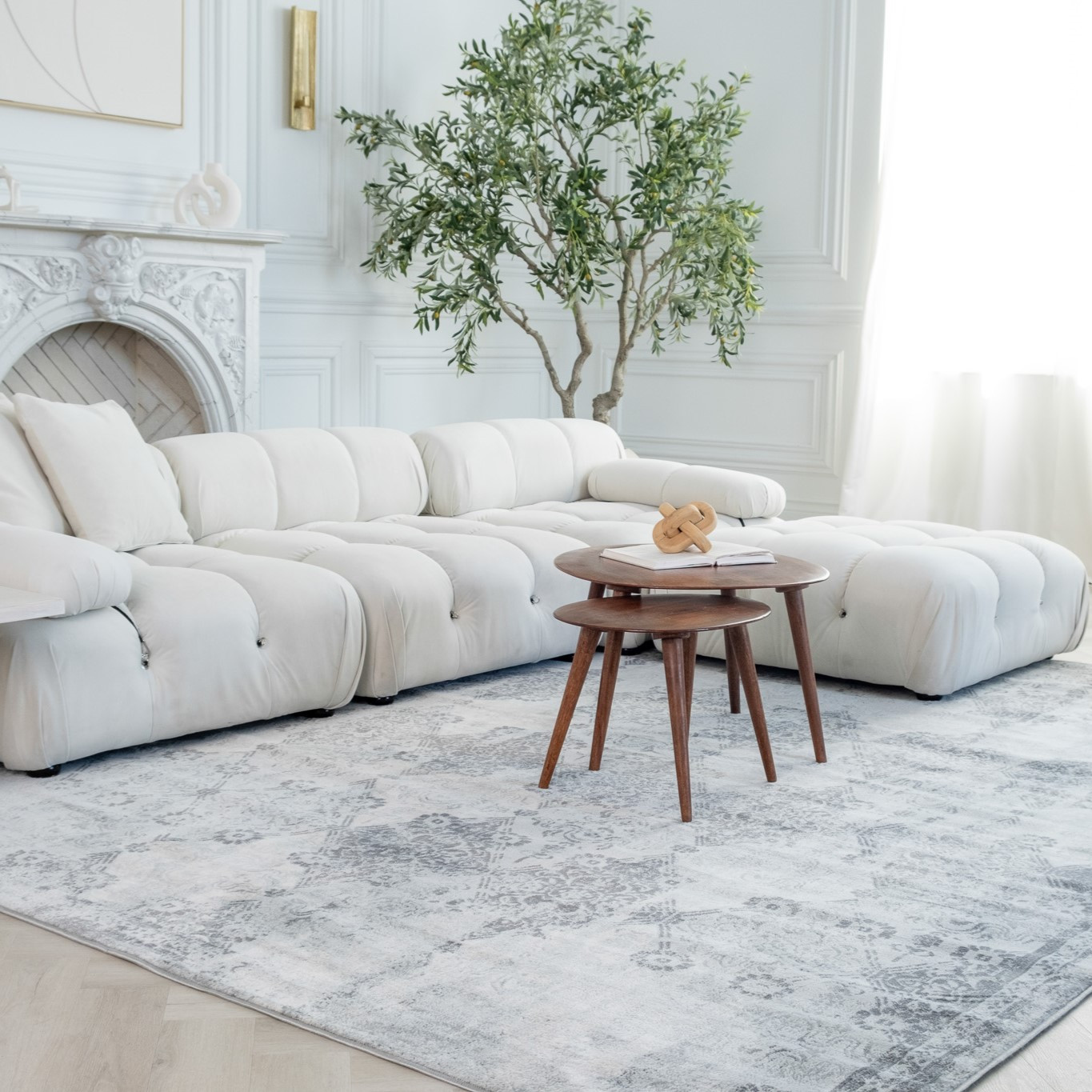 8" X 11" Gray Distressed Trellis Pattern Area Rug