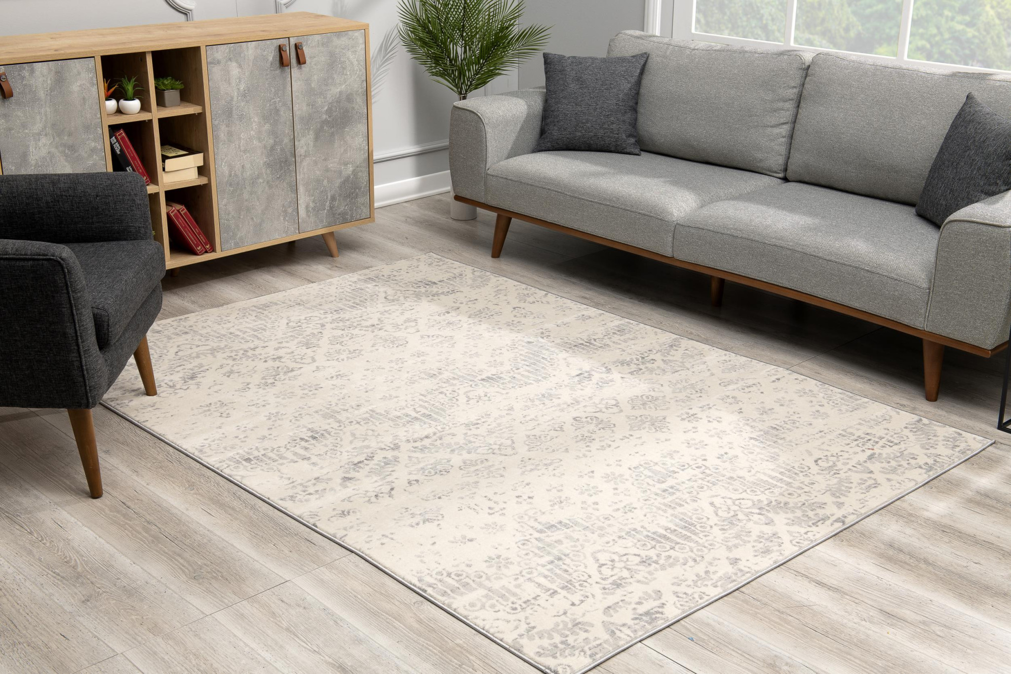 8" X 11" Ivory Distressed Ikat Pattern Area Rug