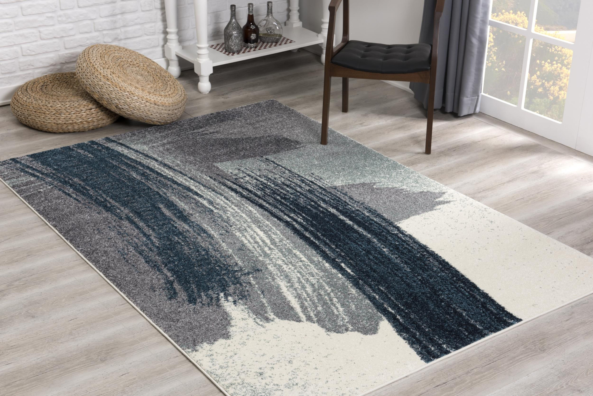 4" X 6" White And Blue Abstract Strokes Area Rug
