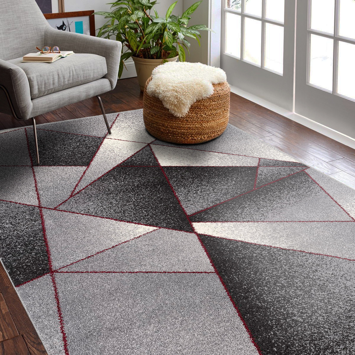4" X 6" Grey Red Geometric Area Rug
