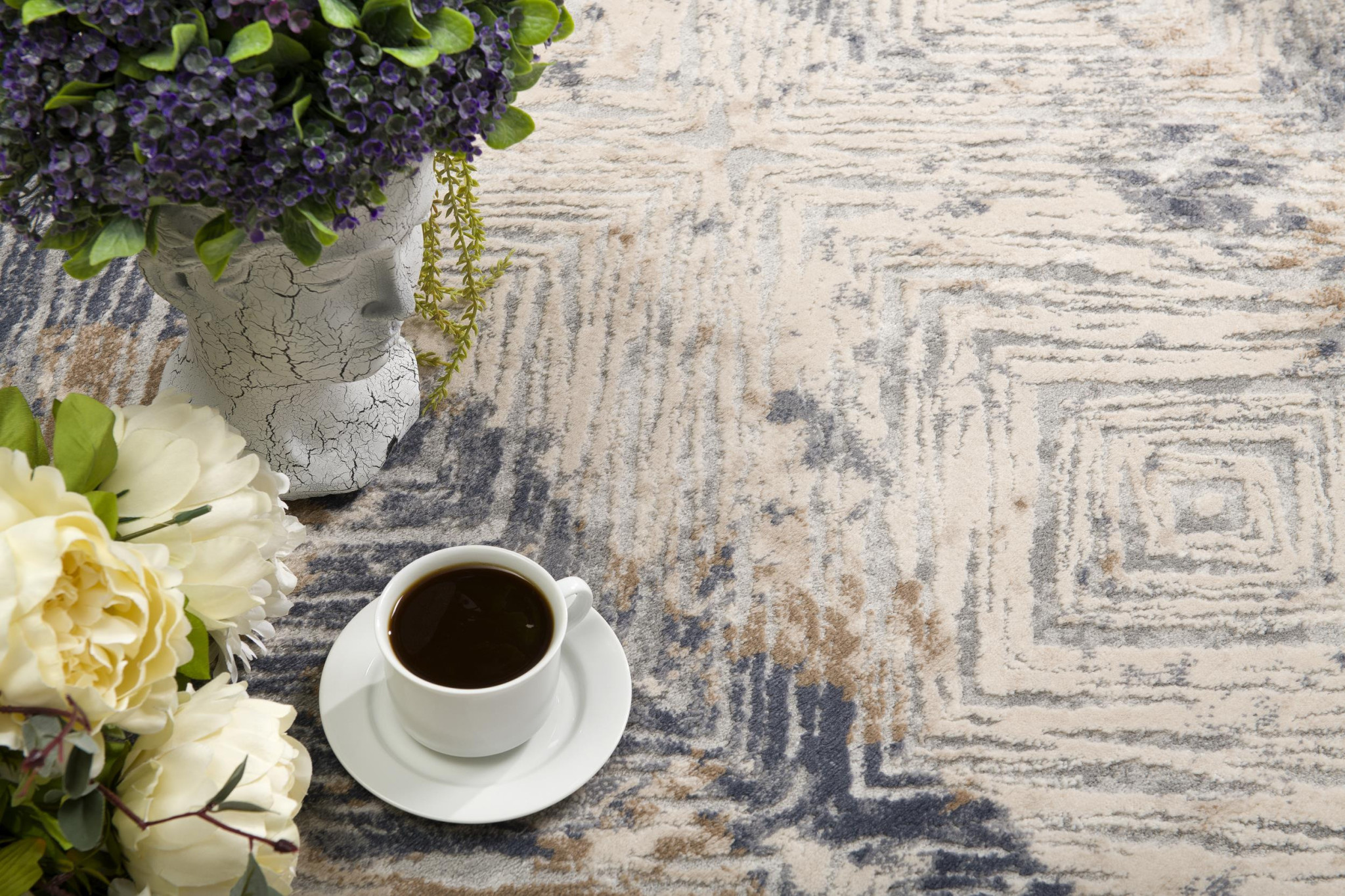 8" X 10" Beige Abstract Printed Area Rug