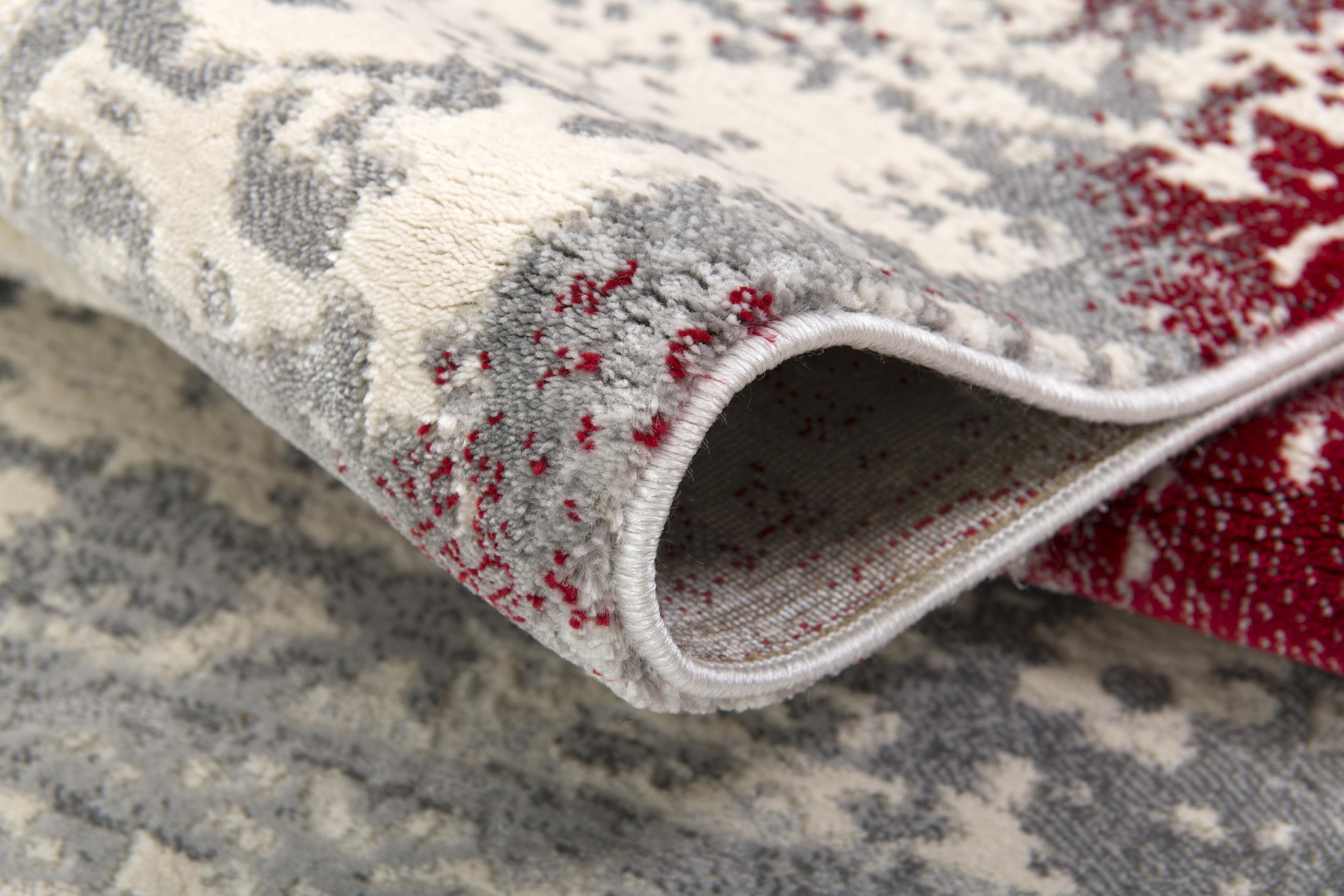 5" X 7" Red Abstract Dhurrie Area Rug