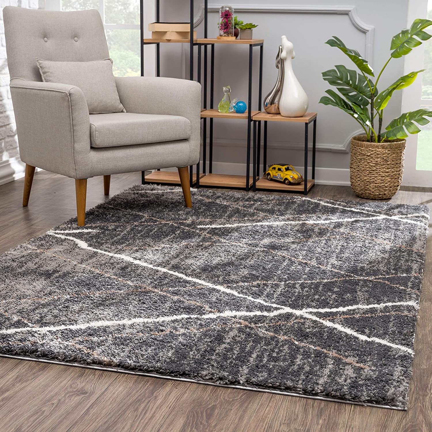 7" X 9" Gray Modern Distressed Lines Area Rug