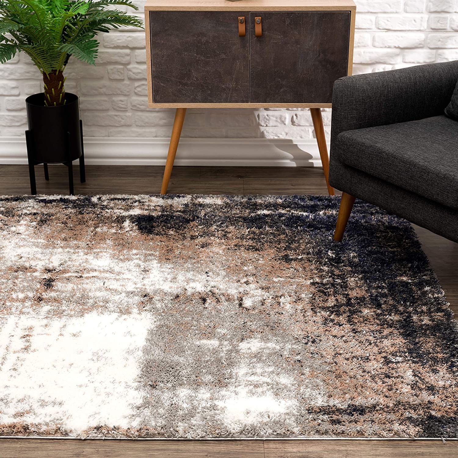 5" X 8" Ivory And Navy Retro Modern Area Rug