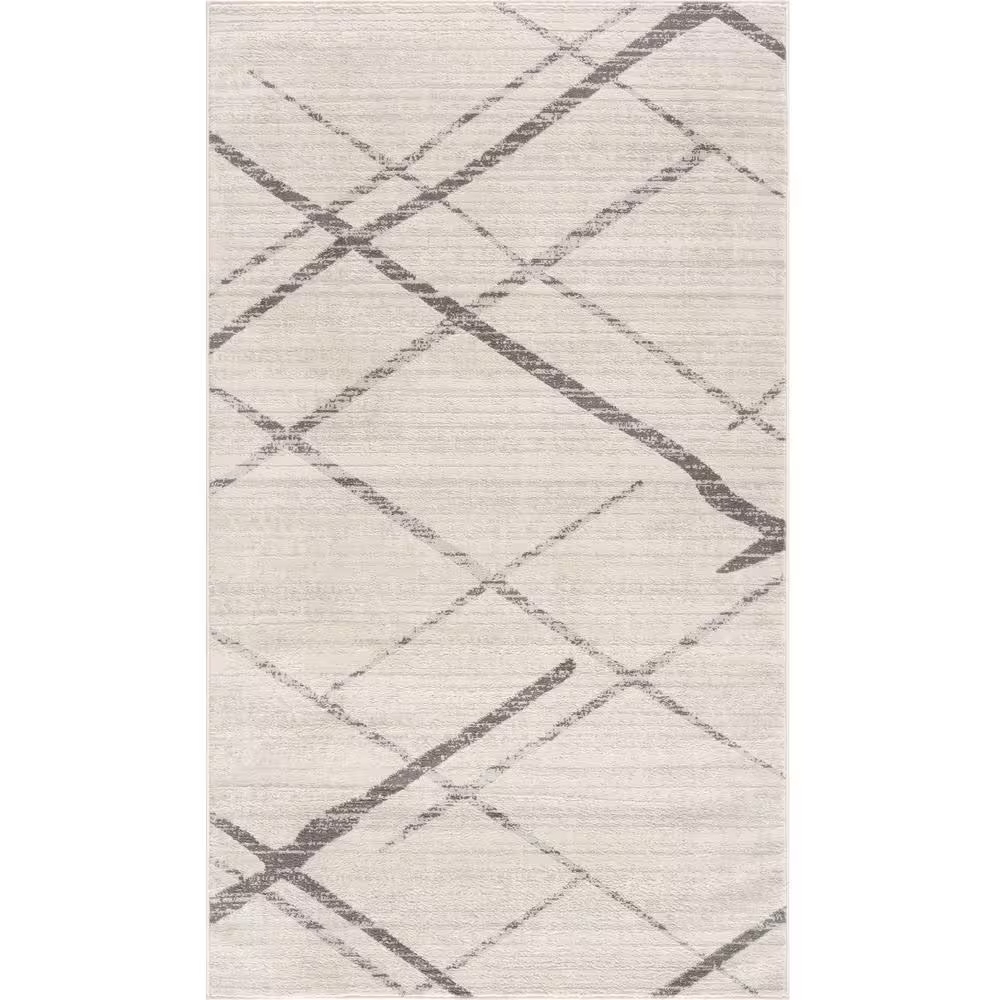 3" X 5" Gray and Ivory Geometric Area Rug