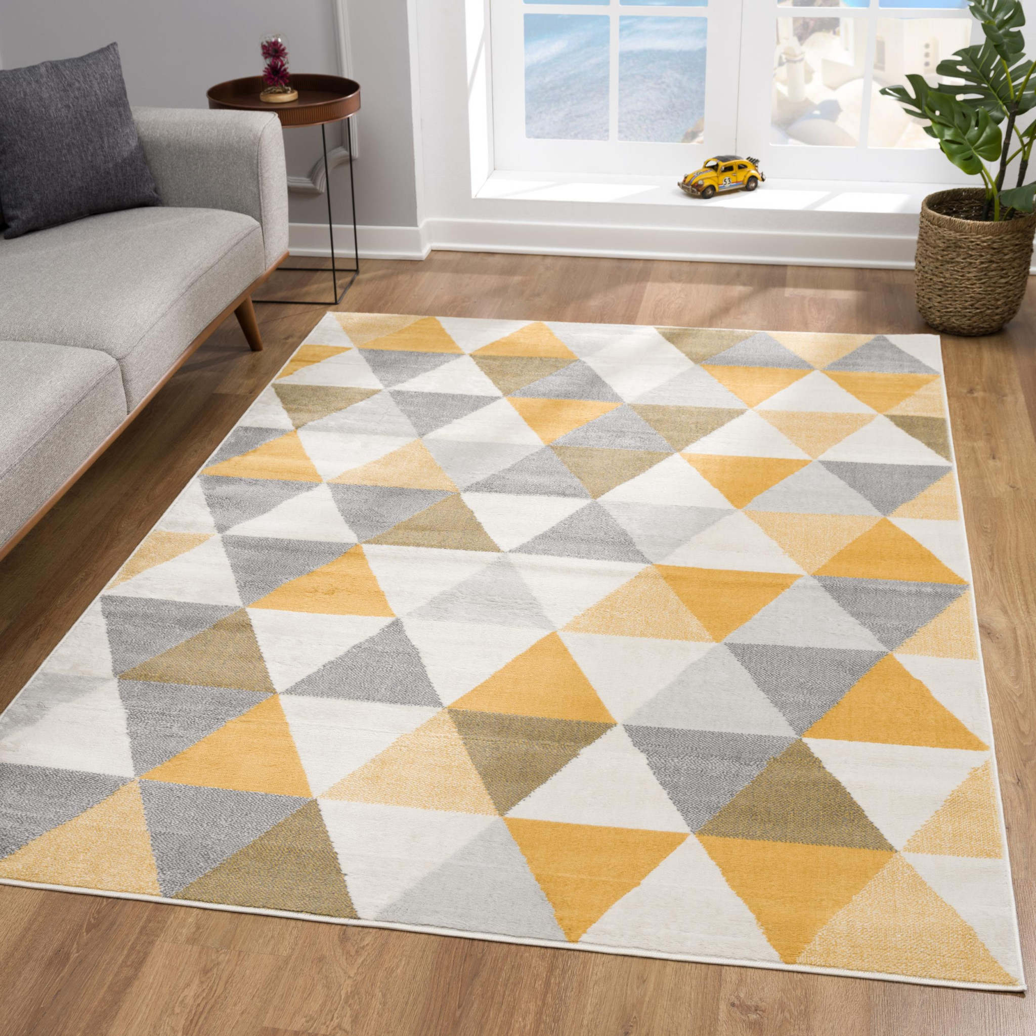 5 x 8 Yellow Triangular Lattice Area Rug