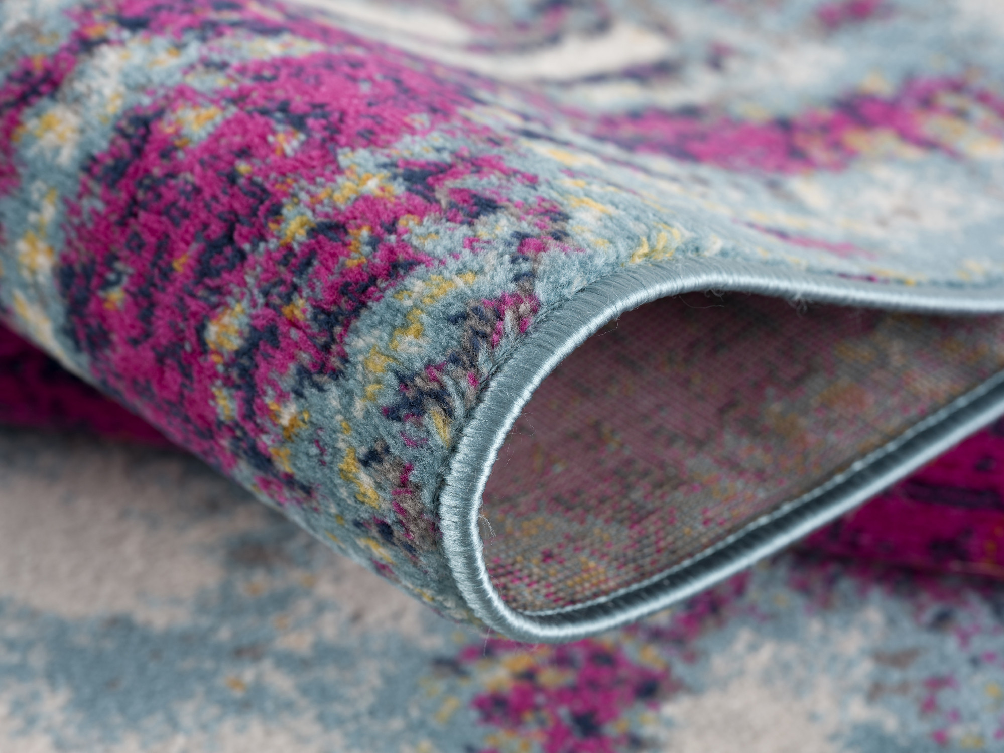 9" X 13" Gray and Magenta Abstract Area Rug