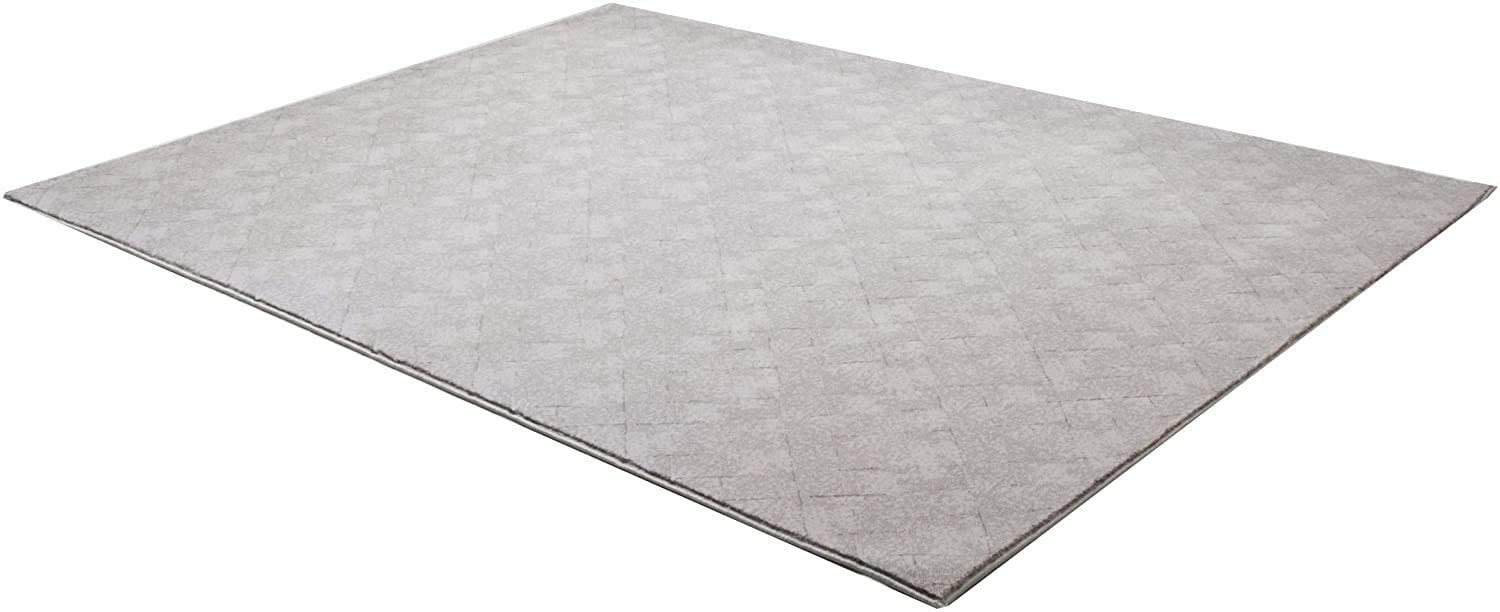 8" X 11" Gray Distressed Diamonds Area Rug